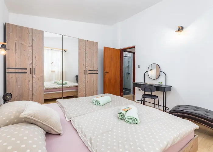House For Rent Ulika