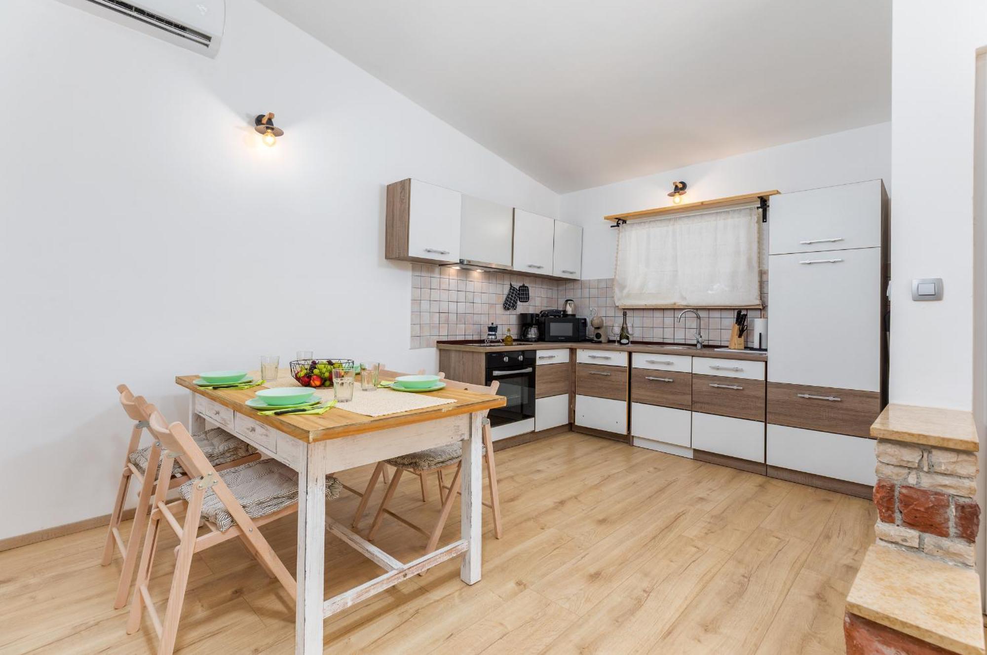 House For Rent Ulika Hébergement de vacances